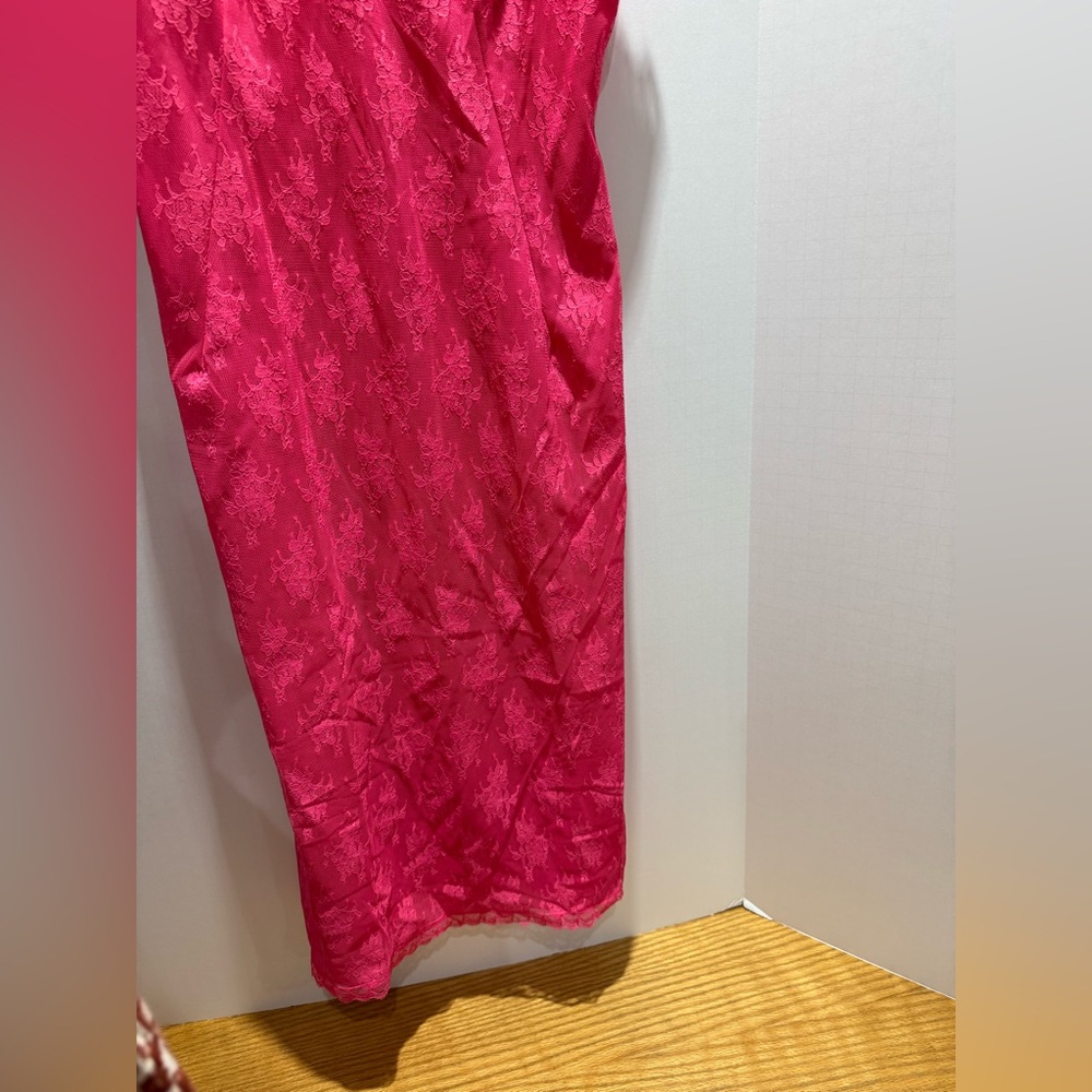 Vintage vanity fair hot pink Pink Lace Slip Dress size 32 small - Picture 4 of 9